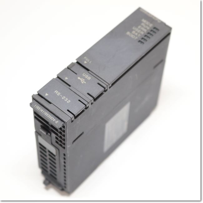 【新品未使用】三菱電機 Q06UDHCPU(C) thumb_850952-1.jpg