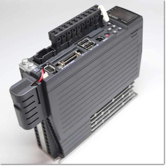 KEYENCE キーエンス MV-72 サーボアンプ 通電確認のみ L-589 MV-72 KEYENCE AC Servo Amplifier  キーエンス : 八重洲堂 Yahoo
