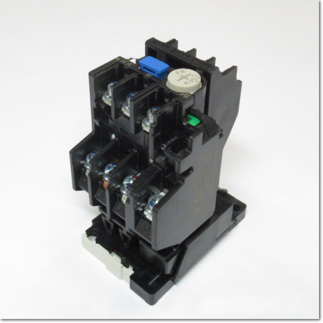 中古良品!!　工具　器具　取り付け　接続部品　パーツ　HAMMER LOCK 　ハンマーロック 4個セット 運搬車 台車などに  FA機器ドットコム ⁄ TH-N12 0.1-0.16A サーマルリレー + 単体取付