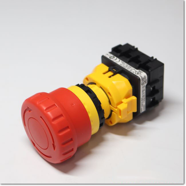 FA機器ドットコム / XW1E-BV402MFR φ22 非常停止用押ボタンスイッチ 2b