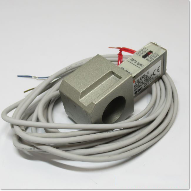 FA機器ドットコム / IS10E-40N03-LPR 配管アダプタ付圧力スイッチ 3/8(SMC) | FA機器ドットコム