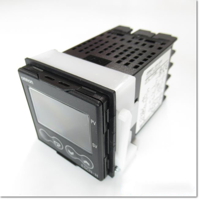 オムロン(OMRON) E5CN-HR2BF 2 個セット FA機器ドットコム / E5CN-HR2BF デジタル温度調節器 フルマルチ入力