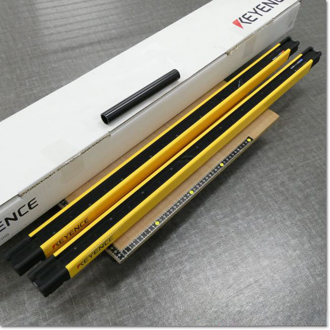 Lights57SX 16x7J+38 PCD139.7 GL-R 4本セット セーフティライトカーテン | FA機器ドットコム