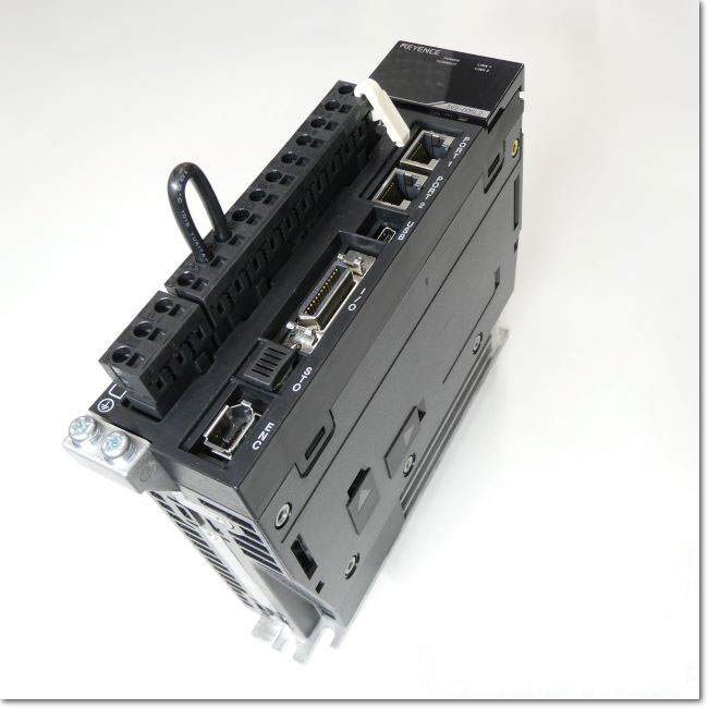 FA機器ドットコム / SV2-005L2 ACサーボシステム 三相または単相AC200