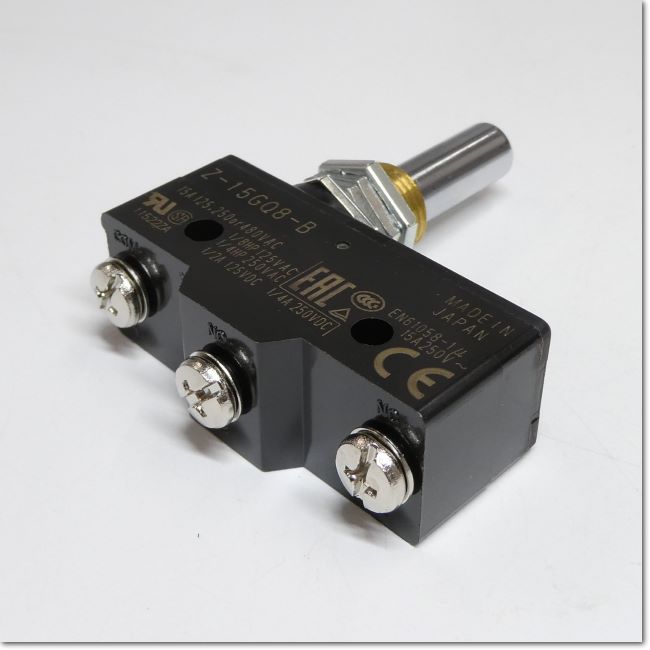 FA機器ドットコム / Z-15GQ8-B 一般用基本スイッチ パネル取りつけ押