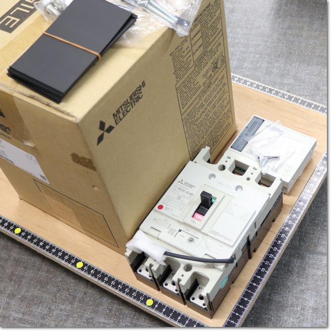 FA機器ドットコム / NF250-SEVMB 3P 75A ノーヒューズ遮断器