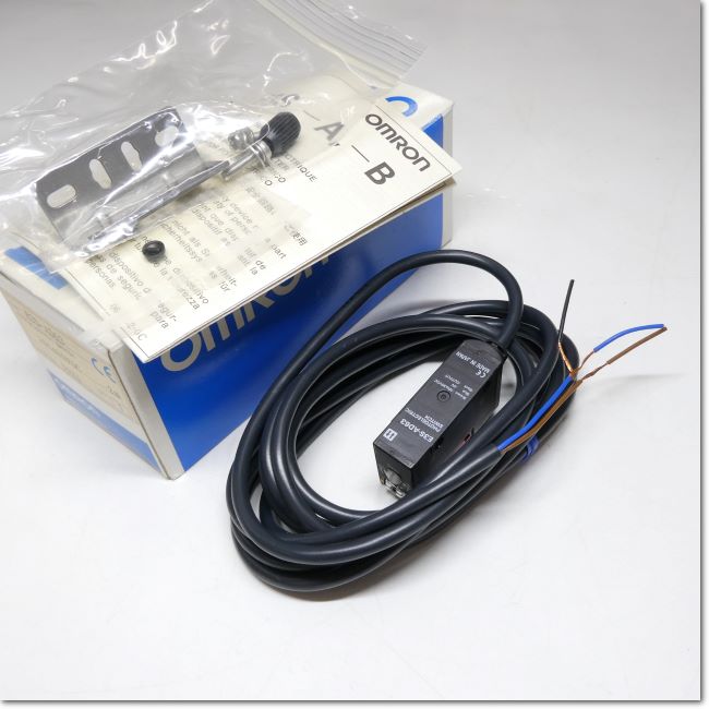FA機器ドットコム / E3S-AD63 2m アンプ内蔵光電センサ 中型 拡散反射形 (OMRON) | FA機器ドットコム