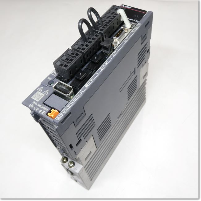 FA機器ドットコム / MR-J4-40B サーボアンプ 三相または単相AC200-240V