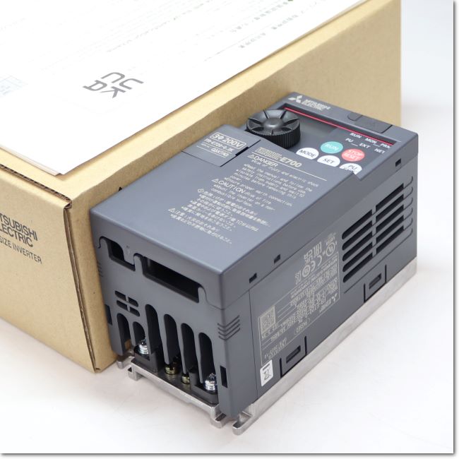FA機器ドットコム / FR-E720-0.2K インバータ 三相200V + DINレール