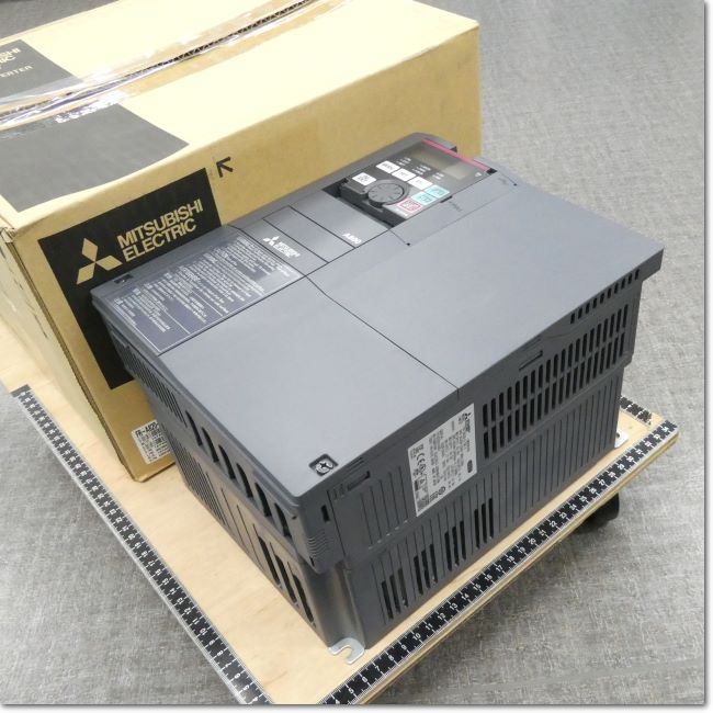 FA機器ドットコム / FR-A820-5.5K-1 インバータ 三相200V モニタ出力FM 