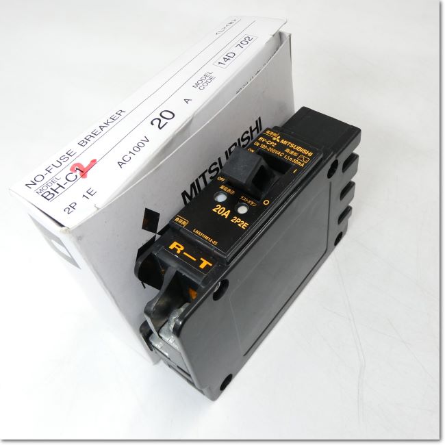 FA機器ドットコム / BV-CP2 2P2E 20A 30mA 電源側プラグイン形漏電遮断