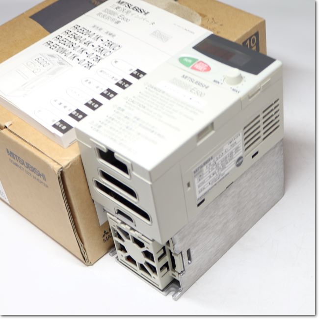 FA機器ドットコム / FR-E520-0.75K インバータ 三相200V(三菱電機