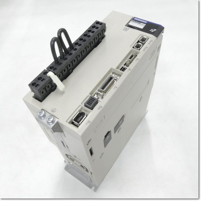 FA機器ドットコム / SGD7S-5R5A20A サーボパック AC200V 0.75kW