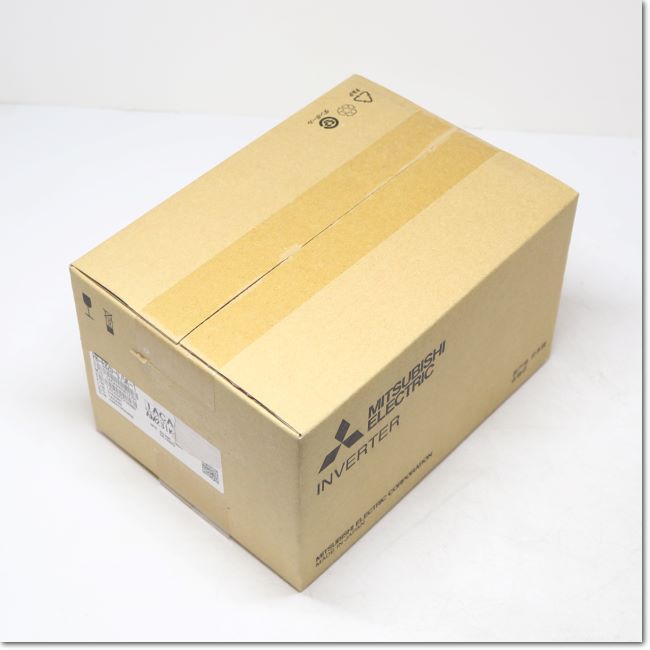 【新品未開封】2023年5月製 三菱インバータ FR-E820-0.4K-1 三菱電機 FR-E820-0.4K-1 インバータ 三相200V 0.4kW FREQROL-E800
