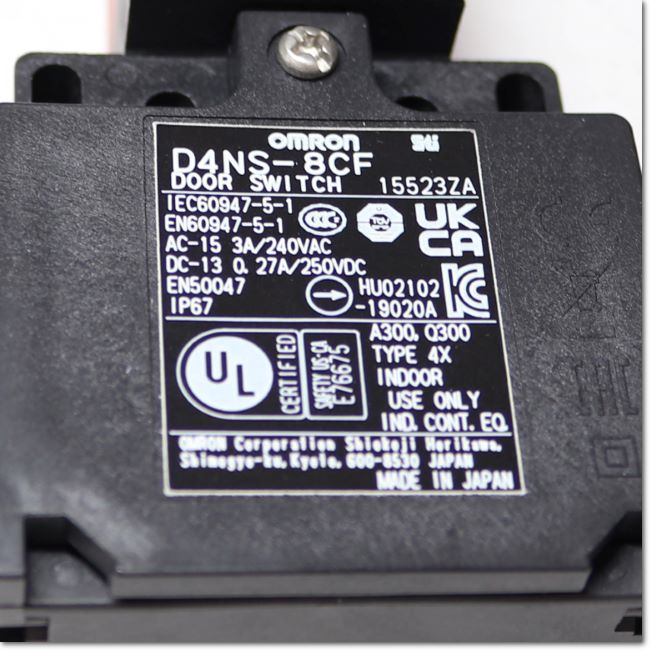 FA機器ドットコム / D4NS-8CF 小形セーフティドアスイッチ M20 2NC/1NO (OMRON) | FA機器ドットコム