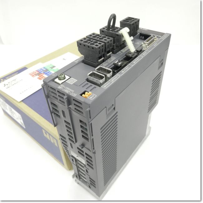 ★新品新品/未使用 MR-J3-500A4 サーボアンプ MR-J4-350A MELSERVO-J4シリーズ サーボアンプ 汎用インタフェース 三