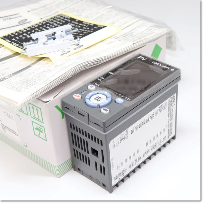 FA機器ドットコム / UT32A-000-01-00 ディジタル指示調節計