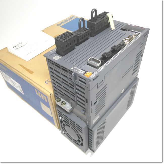 三菱　MR-J4-200B サーボアンプ 三菱電機 ACサーボMELSERVO MR-J4-200B 1個（直送品） - アスクル