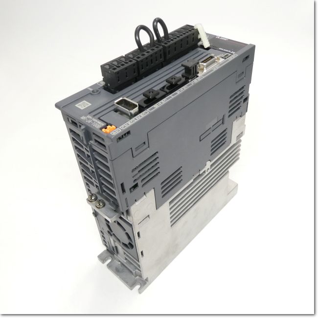 【新品未開封】三菱電機　サーボアンプ　MR-J4-100B FA機器ドットコム / MR-J4-100B サーボアンプ 1.0kW SSCNET/H対応 三相
