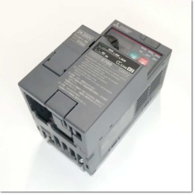FA機器ドットコム / FR-E720-0.1KNC インバータ 三相200V CC-Link通信
