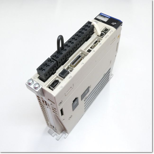 FA機器ドットコム / SGD7S-1R6A20A サーボパック AC200V 0.2kW