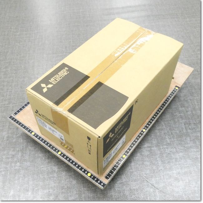 FA機器ドットコム / FR-A820-1.5K-1 インバータ 三相200V モニタ出力FM