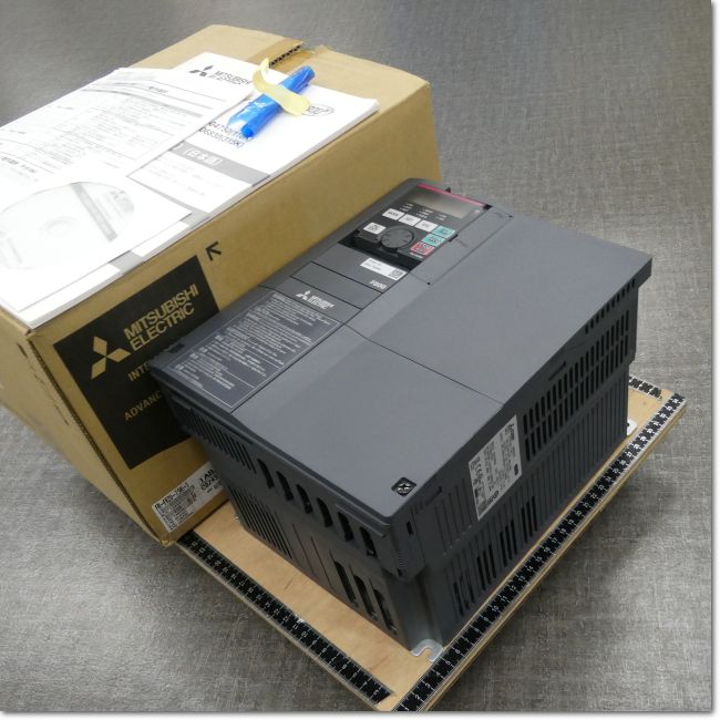 FA機器ドットコム / FR-E820-7.5K-1 インバータ 三相200V モニタ出力FM 