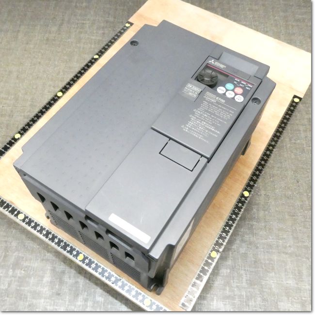 FA機器ドットコム / FR-E720-5.5K インバータ 三相200V (三菱電機 