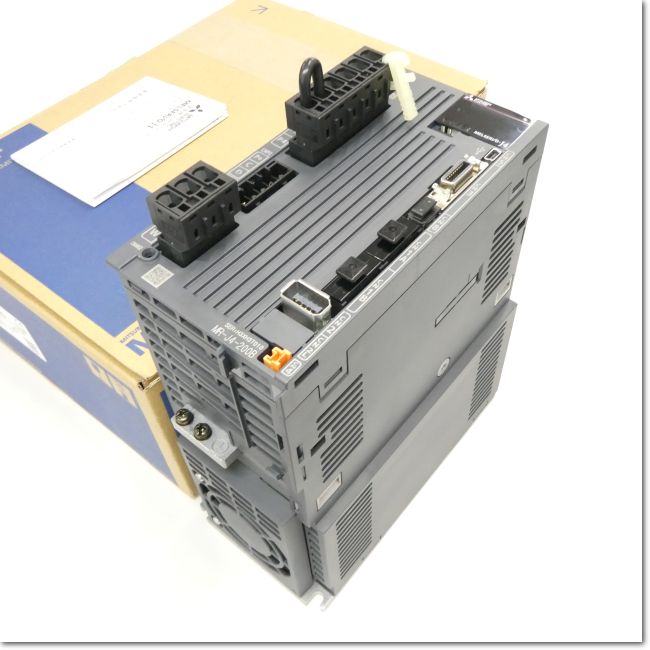 三菱電機サーボアンプ FA機器ドットコム / MR-J4-200B サーボアンプ AC200V 2.0kW SSCNETIII