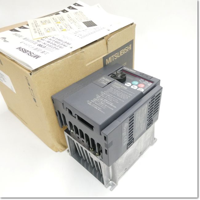 三菱電機 FR-E720-1.5K インバータ 三相200V インバータ FR-E720-1.5K 三菱