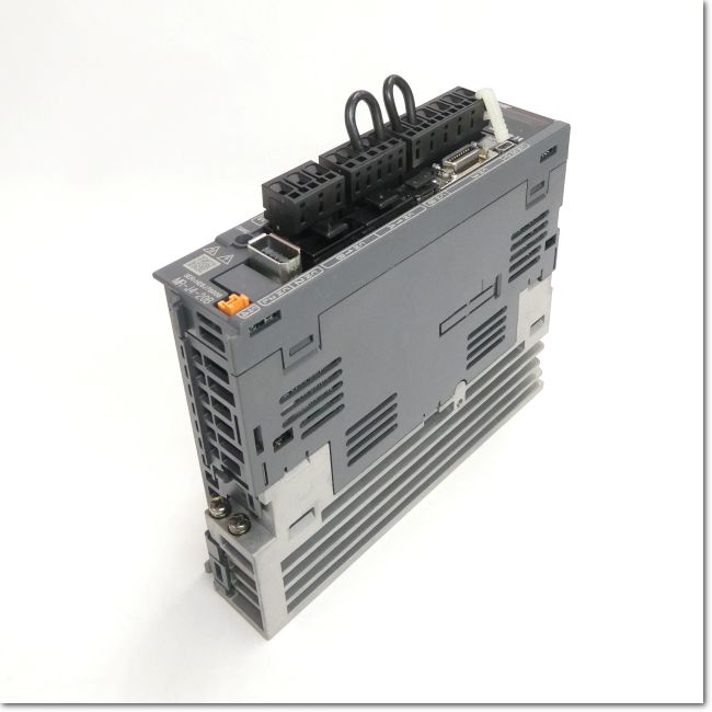 FA機器ドットコム / MR-J4-20B サーボアンプ AC200V 0.2kW SSCNETIII/H