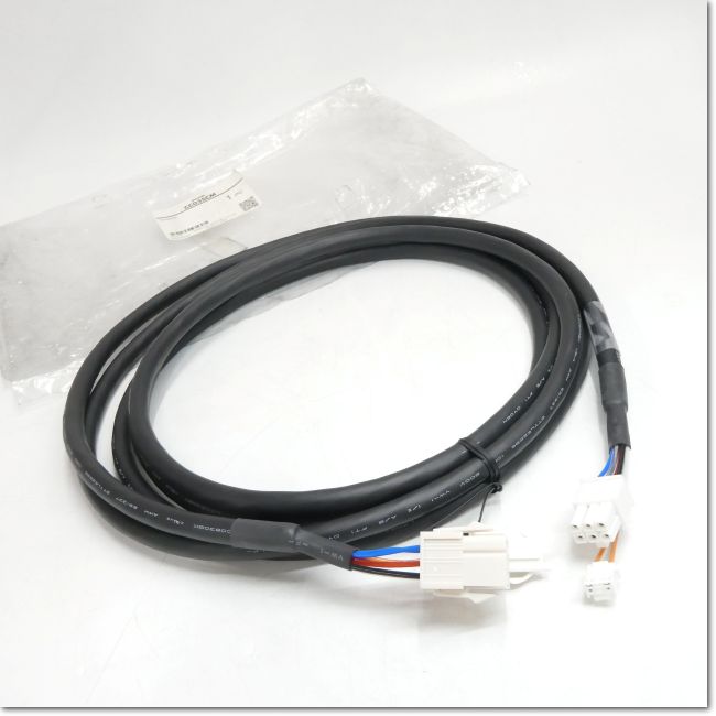 FA機器ドットコム / CC03SCM 電磁ブレーキ付タイプ用 接続ケーブル 3m