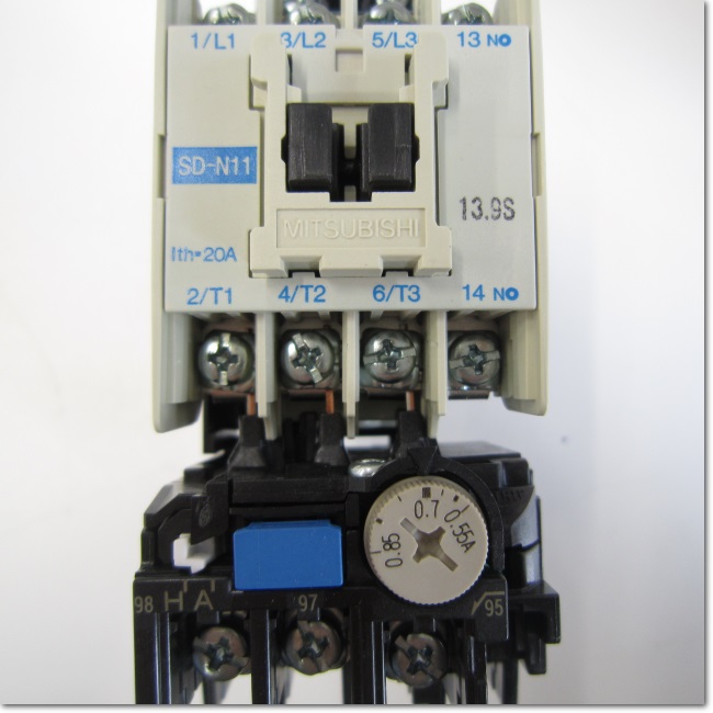 新品 QD77MS4 適格請求書発行 16時まで当日発送 三菱電機 楽天市場】三菱電機 QD77MS4 シンプルモーションユニット 4軸 入