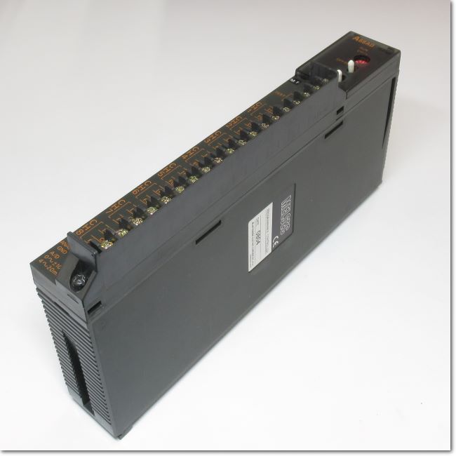 シーケンサー　アナログ－デジタル変換ユニット A68AD FA機器ドットコム / A68AD アナログ入力ユニット 8ch (三菱電機)