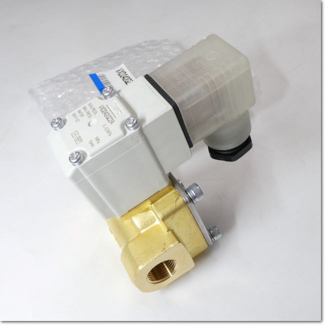 ②バルブソレノイド 23796-4M70A　新品 Amazon.co.jp: NISSAN(ニッサン)日産純正部品 バルブ ソレノイド