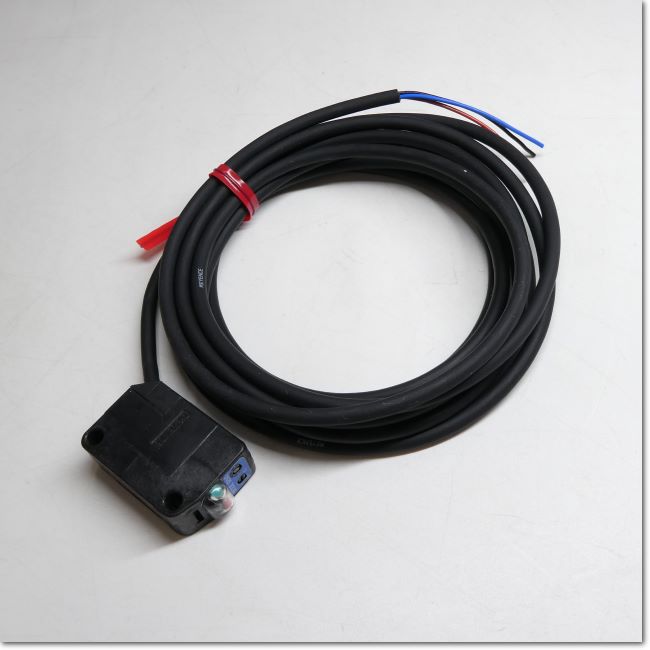 KEYENCE カメラ部品　2種 H0994892f62234873bba03ae46bf40