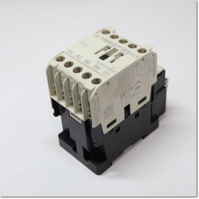 FA機器ドットコム / S-T12 AC100V 1a1b 電磁接触器 + サージ吸収