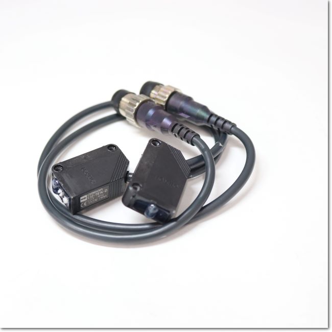 FA機器ドットコム / E3Z-T81K-M1J 0.3m アンプ内蔵形光電センサ