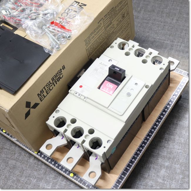 外部集中端子板 Ⅲ型 3号機 4号機 コンデンサー交換済 条件付きで50%割引 外部集中端子板 Ⅲ型 3号機 4号機 コンデンサー交換済 条件付き