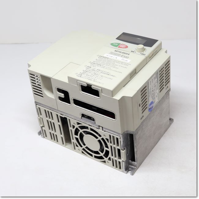 三菱電機　インバーター　FR-E520-3.7k 未使用品です。 FR-E520-3.7K インバータ FREQROL-E500シリーズ 1台 三菱電機