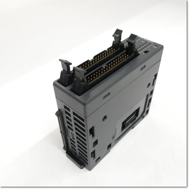 【新品未使用】三菱電機シーケンサ R16RTCPU 2台 375-765122.jpg