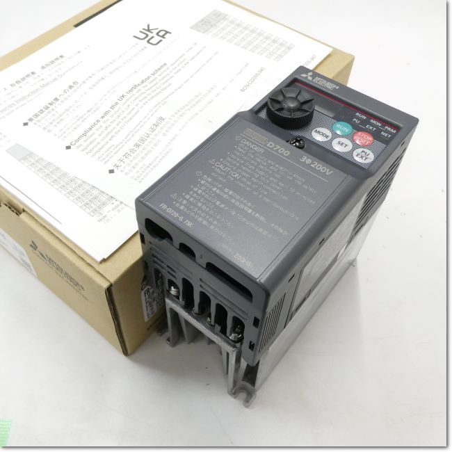 【新品未使用】三菱電機 インバーター FR-F720PJ-2.2K-FS FR-F720PJ-2.2K 汎用インバータ 三菱電機 電圧200クラスV 保護