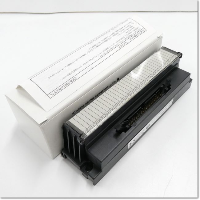 シーケンサ中古(生産終了品) 三菱電機 (株) シーケンサ iQRシリーズ R33B 1001917688【別送品