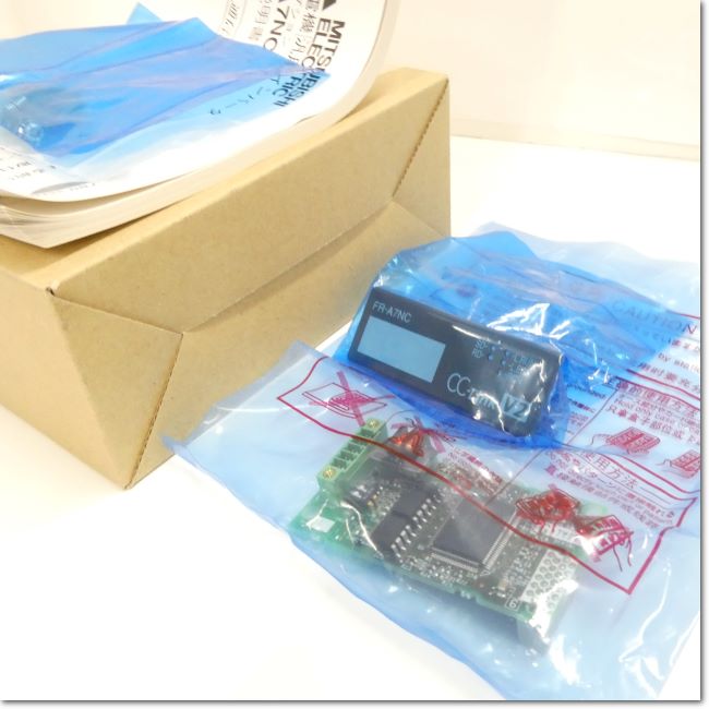 ［配送料込み］プリシラと魔法の本/NB 実機　コイン不要機付き FA機器ドットコム / FR-A7NC CC-Link通信機能追加オプション