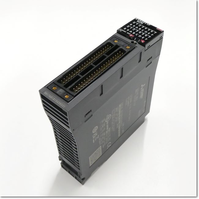 三菱 コントローラキバン R01 SE8 350 未使用 FA機器ドットコム / 三菱電機